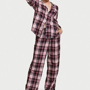 1552  VICTORIA'S SECRET  Flannel Long Pajama Set Size X Large NWT